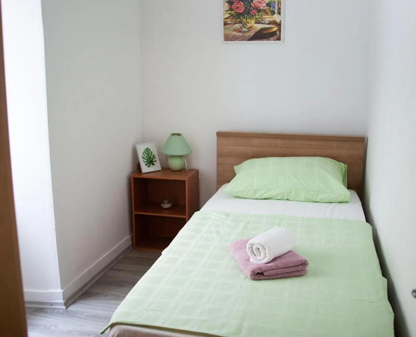 Portside House-Apartments Kastela 0*,  Croatia
