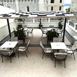 Mira Apartament